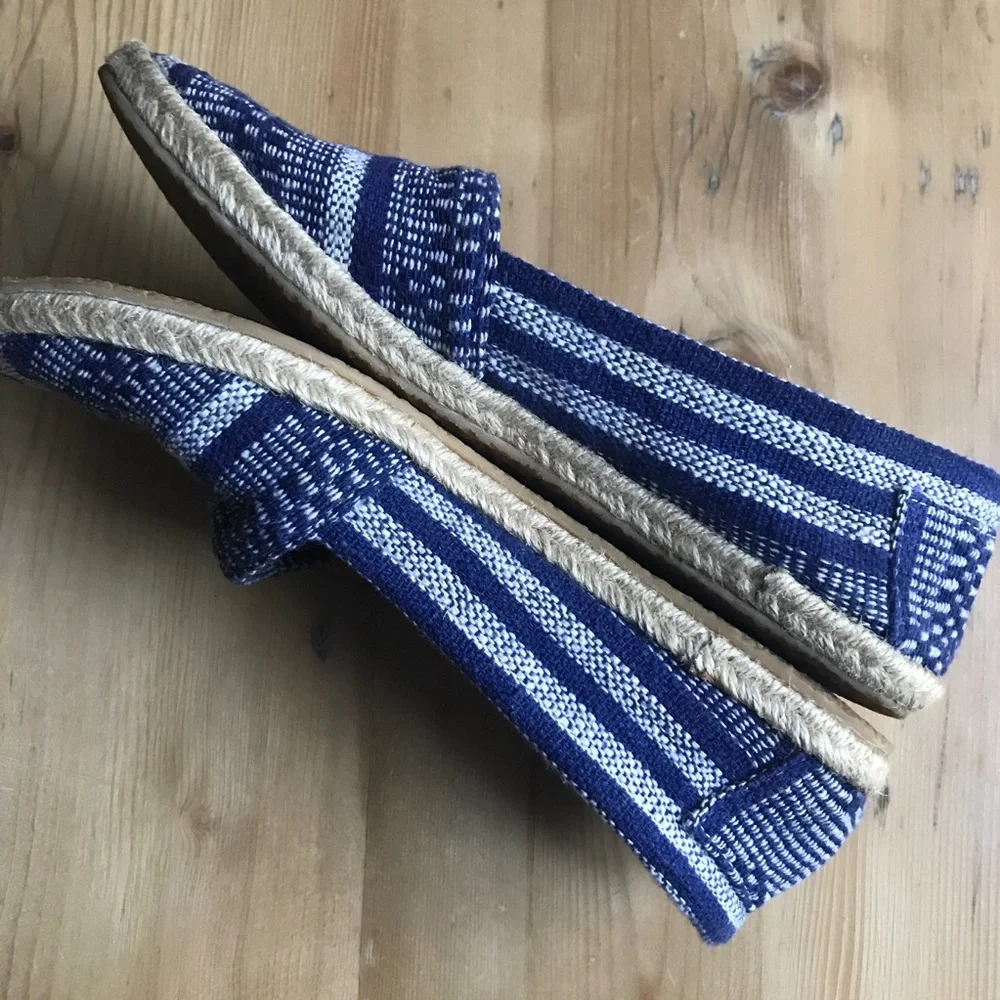 Kaanas 37 blue and white textile espadrille